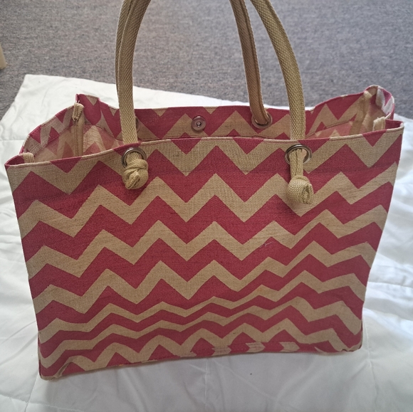 Two cute shoulder bags! - Picture 2 of 2